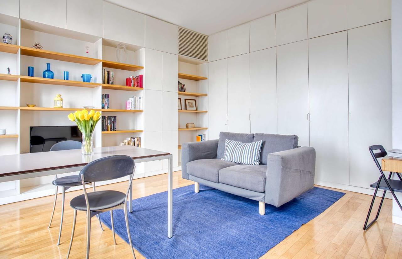 Joivy Vibrant Studio With Balcony Milano Exterior foto